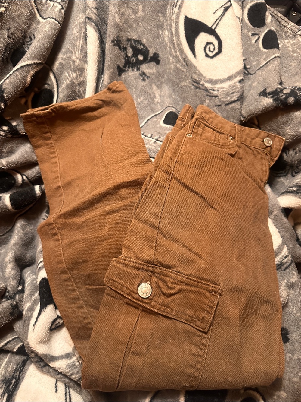 Women's Boyfriend Cargo Jeans in Warm Brown - Classic Casual Style